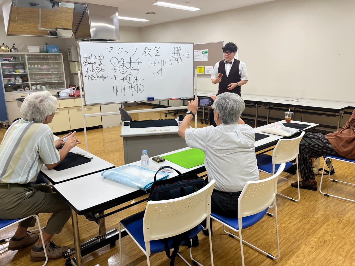 マジシャンDaiSukeの出張マジック教室
